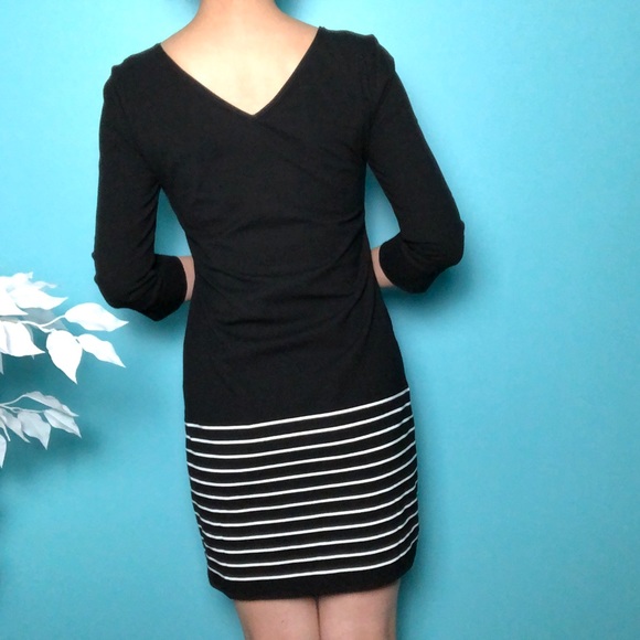 ⭐️NEW⭐️White House Black Market (WHBM) Black 3/4 Sleeve Pullover Stripe Dress - Picture 2 of 9